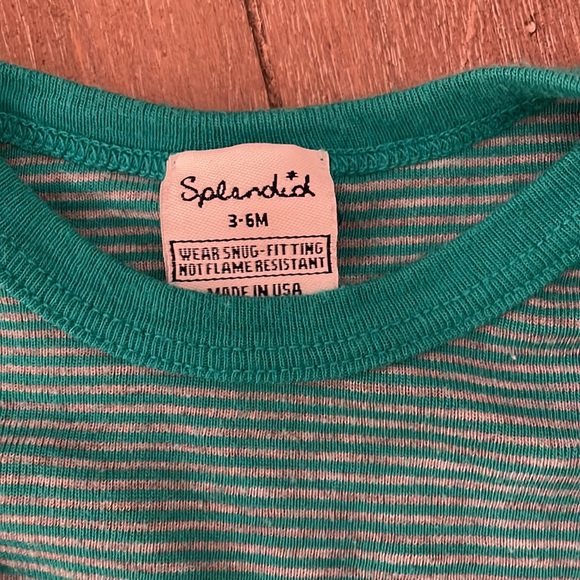 Splendid onesie 3-6 months - Picture 2 of 2